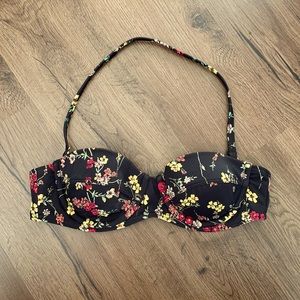 UO Floral bikini top